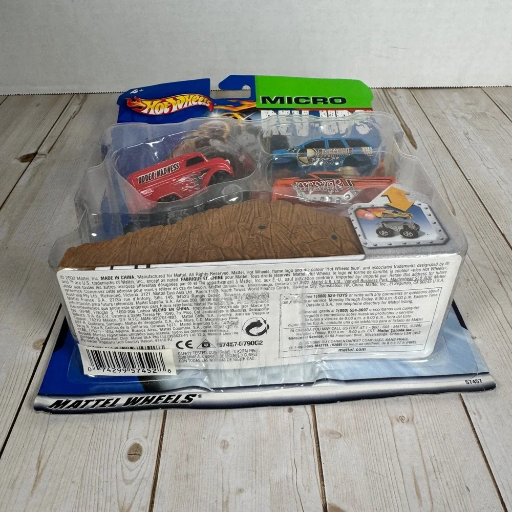 Hot Wheels Micro Rev-Ups Udder Madness Red Monster Truck Mattel 57457 2002 New